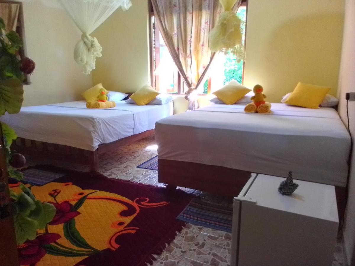 Flower Inn Szigirija Kültér fotó