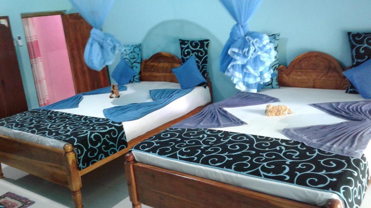 Flower Inn Szigirija Kültér fotó