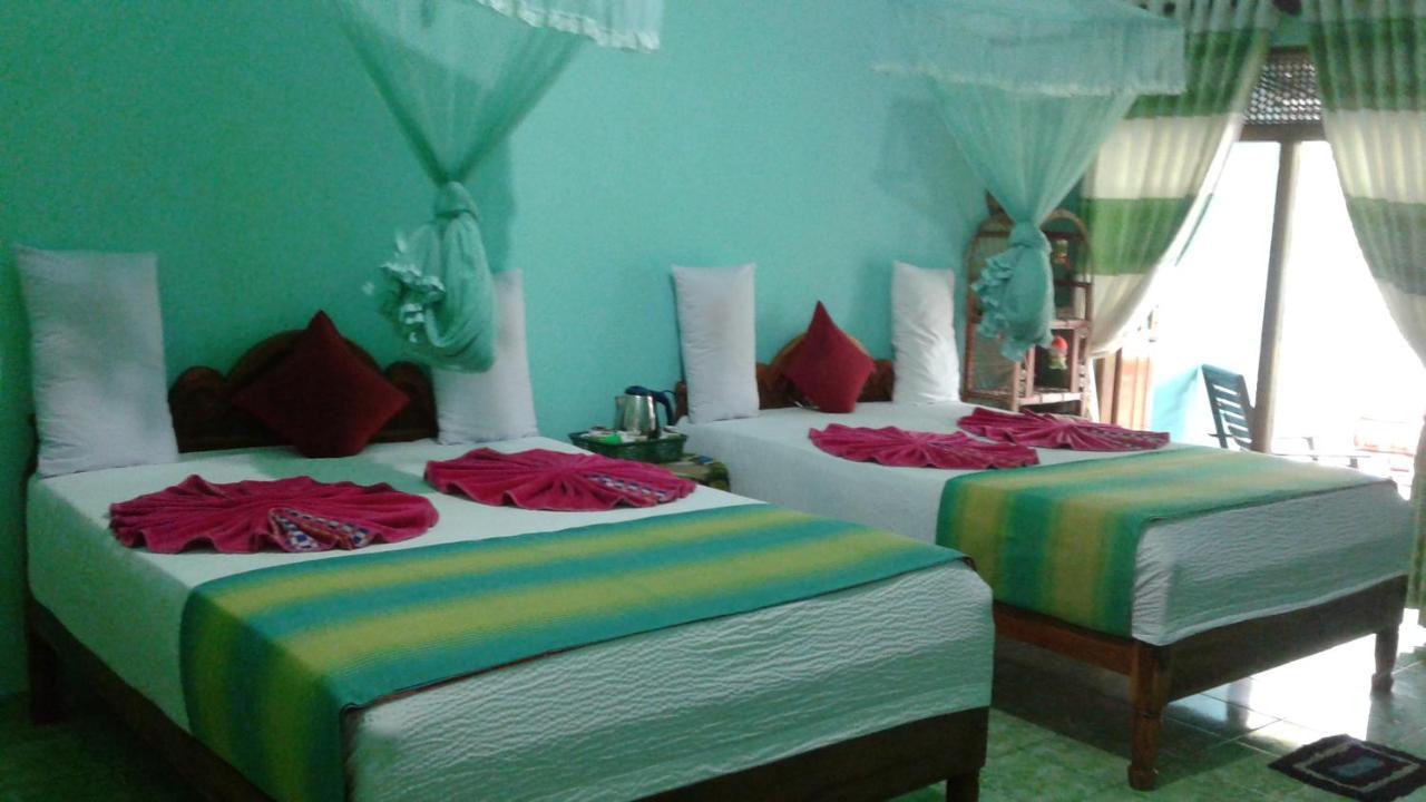 Flower Inn Szigirija Kültér fotó