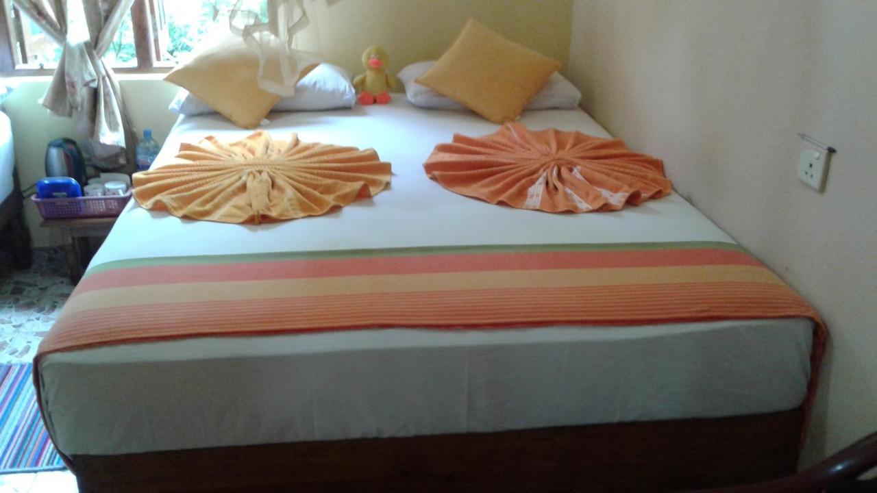 Flower Inn Szigirija Kültér fotó