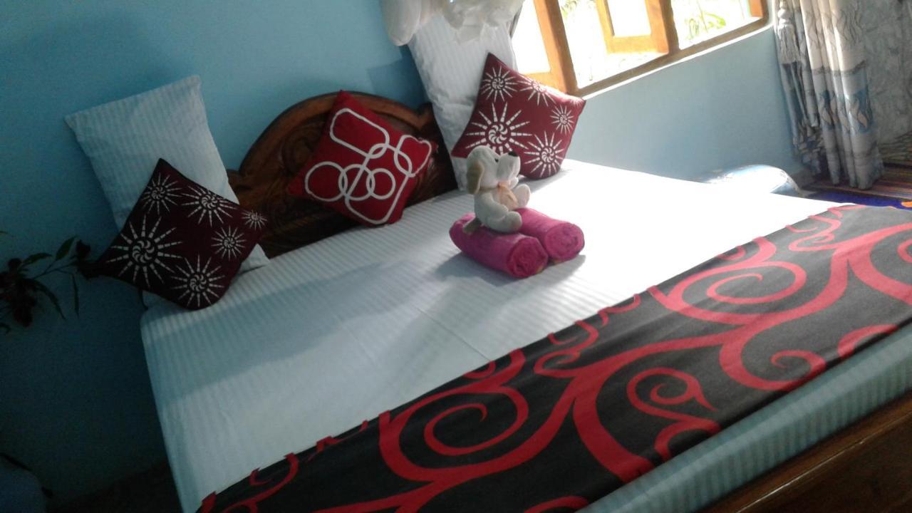 Flower Inn Szigirija Kültér fotó